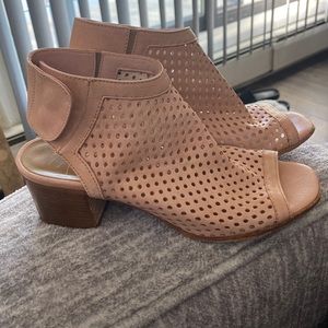 Mimosa Leather upper sandal